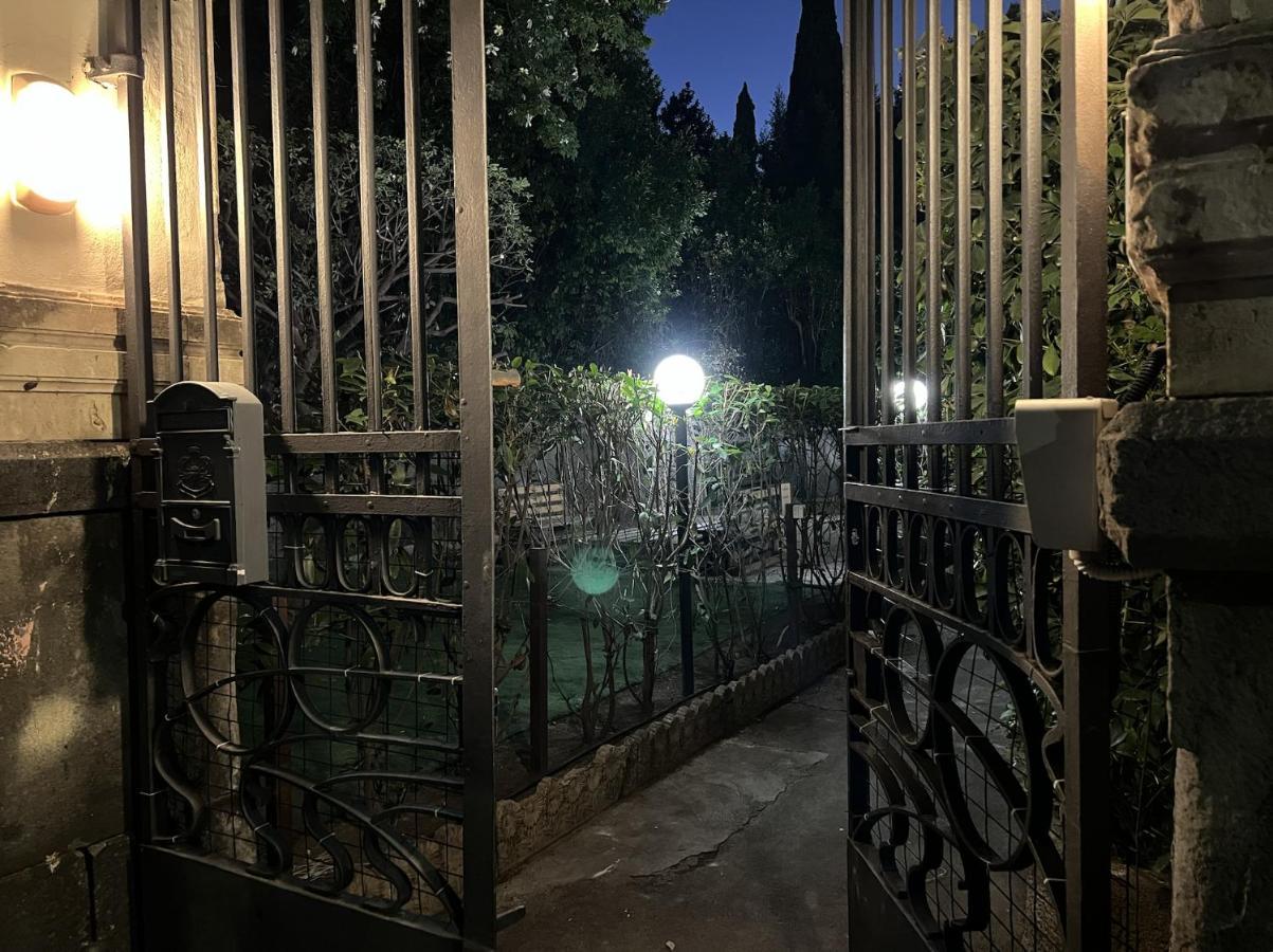 Il Giardino E Gli Affreschi Bed and Breakfast Catania Exterior foto